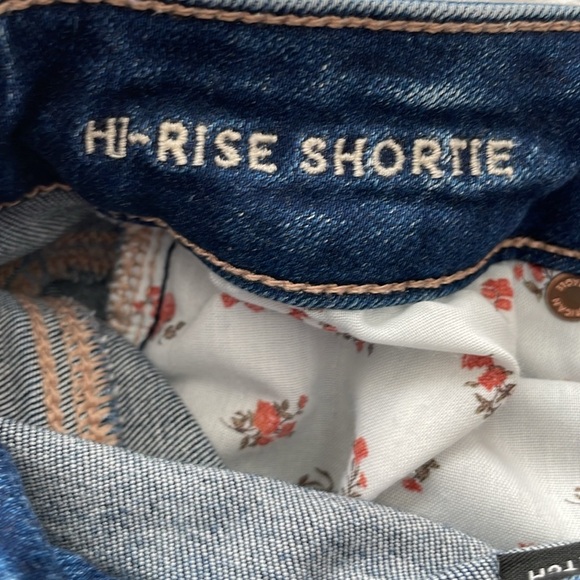 American Eagle Hi-Rise Shortie Shorts Floral Distressed Button Fly Dark Wash 0 - Picture 8 of 12